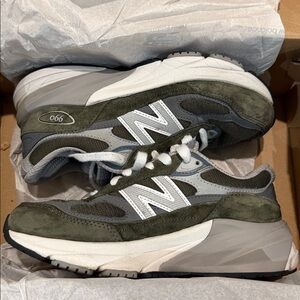 Kids New Balance Olive and Gray Athletic Shoes 990v6 true camo